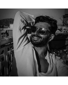 Fox Black Men's rectangular UV Protected Sunglasses